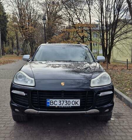 Чорний Порше Cayenne, об'ємом двигуна 4.81 л та пробігом 265 тис. км за 9000 $, фото 3 на Automoto.ua