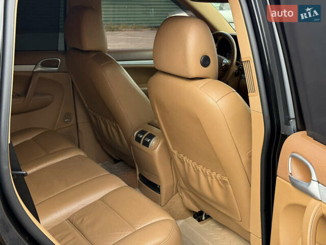 Чорний Порше Cayenne, об'ємом двигуна 3.6 л та пробігом 182 тис. км за 10499 $, фото 17 на Automoto.ua