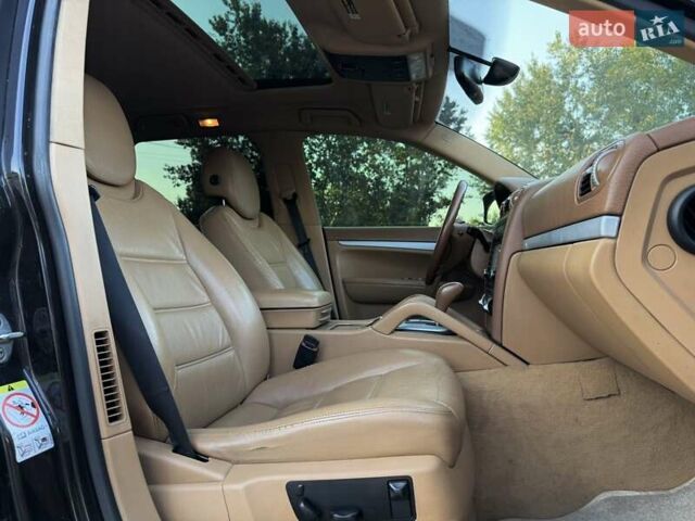 Чорний Порше Cayenne, об'ємом двигуна 3.6 л та пробігом 210 тис. км за 12500 $, фото 15 на Automoto.ua