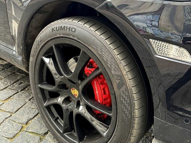 Черный Порше Каен, объемом двигателя 4.8 л и пробегом 140 тыс. км за 7500 $, фото 12 на Automoto.ua