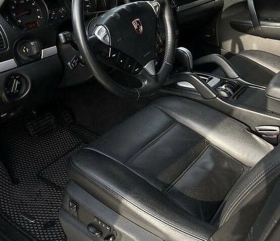 Порше Каен 2008 в Днепре (Днепропетровске) на Automoto.ua Черный Порше Каен, объемом двигателя 3.6 л и пробегом 210 тыс. км за 15500 $, фото 6 на Automoto.ua