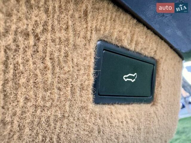 Черный Порше Каен, объемом двигателя 4.81 л и пробегом 181 тыс. км за 10900 $, фото 81 на Automoto.ua