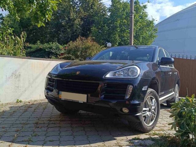 Чорний Порше Cayenne, об'ємом двигуна 0 л та пробігом 95 тис. км за 15000 $, фото 1 на Automoto.ua