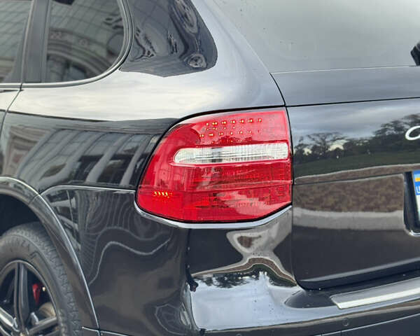 Черный Порше Каен, объемом двигателя 4.8 л и пробегом 178 тыс. км за 8900 $, фото 16 на Automoto.ua