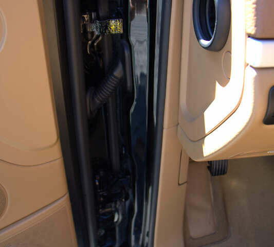 Чорний Порше Cayenne, об'ємом двигуна 4.81 л та пробігом 129 тис. км за 19999 $, фото 16 на Automoto.ua