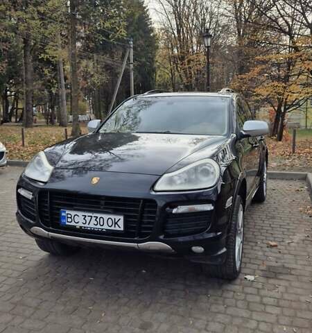 Чорний Порше Cayenne, об'ємом двигуна 4.81 л та пробігом 265 тис. км за 9000 $, фото 6 на Automoto.ua