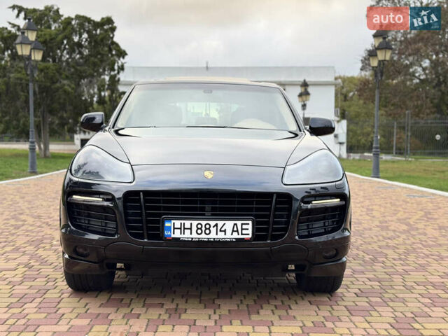 Чорний Порше Cayenne, об'ємом двигуна 4.8 л та пробігом 177 тис. км за 10500 $, фото 2 на Automoto.ua