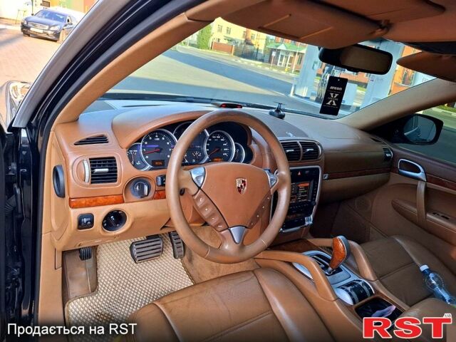 Порше Каен 2008 в Виннице на Automoto.ua Черный Порше Каен, объемом двигателя 4.8 л и пробегом 270 тыс. км за 13500 $, фото 6 на Automoto.ua