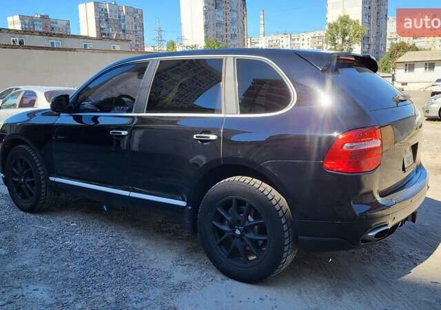 Чорний Порше Cayenne, об'ємом двигуна 3.6 л та пробігом 258 тис. км за 10000 $, фото 5 на Automoto.ua