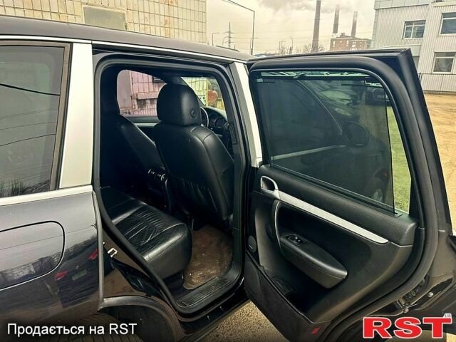 Черный Порше Каен, объемом двигателя 4.8 л и пробегом 178 тыс. км за 12700 $, фото 11 на Automoto.ua