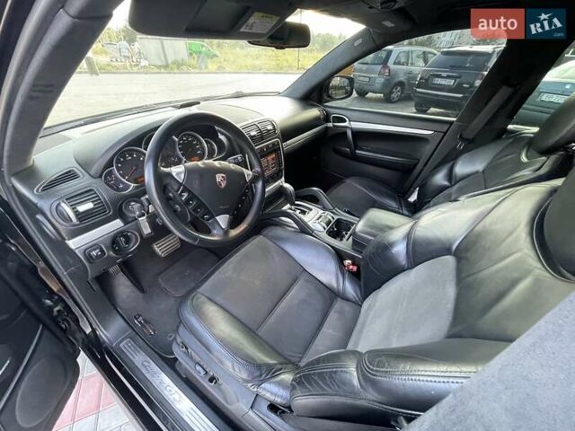 Черный Порше Каен, объемом двигателя 4.8 л и пробегом 130 тыс. км за 12900 $, фото 12 на Automoto.ua