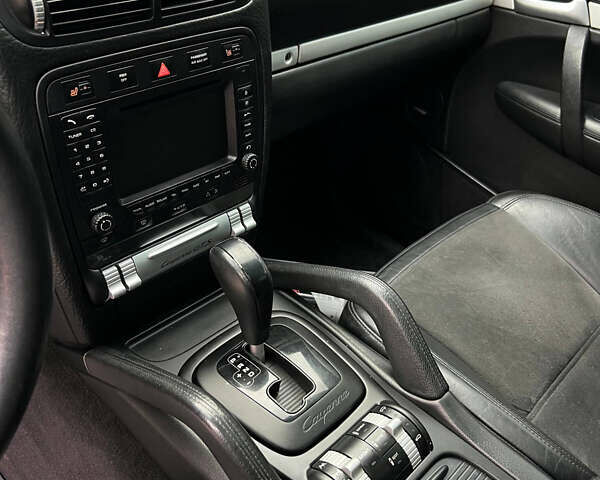 Черный Порше Каен, объемом двигателя 4.8 л и пробегом 177 тыс. км за 7999 $, фото 14 на Automoto.ua