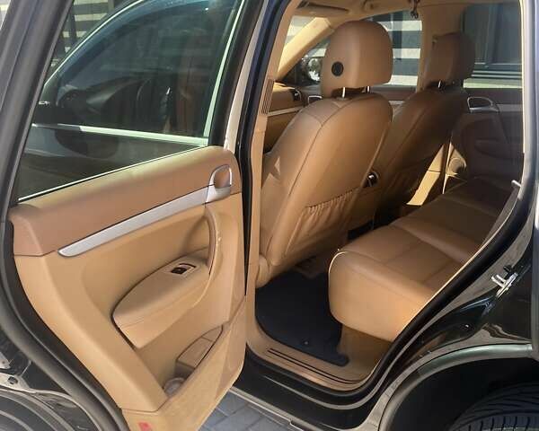 Черный Порше Каен, объемом двигателя 3.6 л и пробегом 155 тыс. км за 12500 $, фото 15 на Automoto.ua