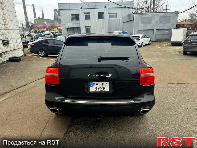 Черный Порше Каен, объемом двигателя 4.8 л и пробегом 178 тыс. км за 12700 $, фото 5 на Automoto.ua