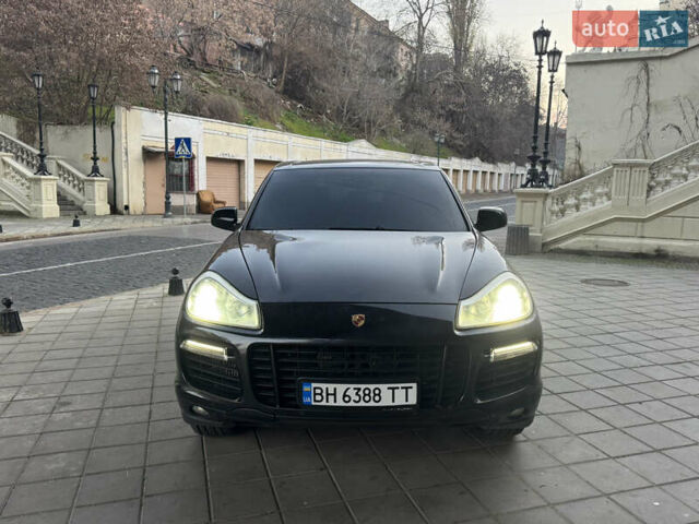 Черный Порше Каен, объемом двигателя 4.81 л и пробегом 140 тыс. км за 8000 $, фото 2 на Automoto.ua