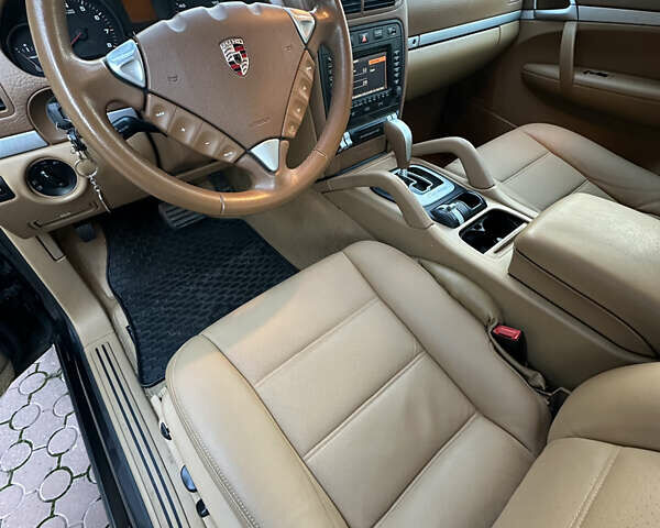 Чорний Порше Cayenne, об'ємом двигуна 3.6 л та пробігом 139 тис. км за 13400 $, фото 7 на Automoto.ua