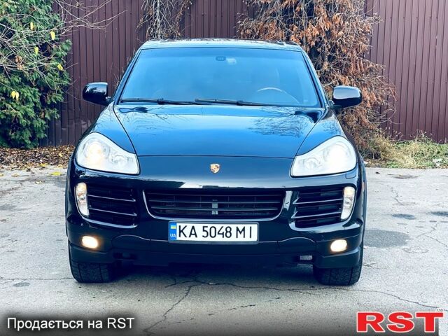 Чорний Порше Cayenne, об'ємом двигуна 4.8 л та пробігом 94 тис. км за 11900 $, фото 2 на Automoto.ua