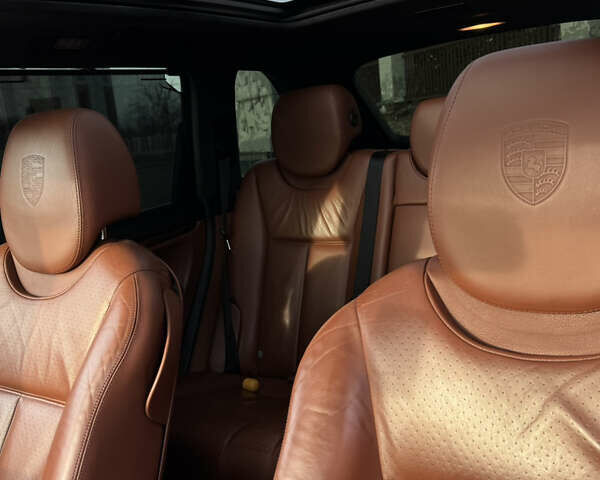 Черный Порше Каен, объемом двигателя 4.81 л и пробегом 180 тыс. км за 9000 $, фото 17 на Automoto.ua