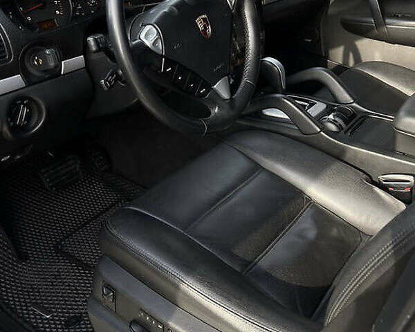 Порше Каен 2008 в Днепре (Днепропетровске) на Automoto.ua Черный Порше Каен, объемом двигателя 3.6 л и пробегом 210 тыс. км за 15500 $, фото 8 на Automoto.ua