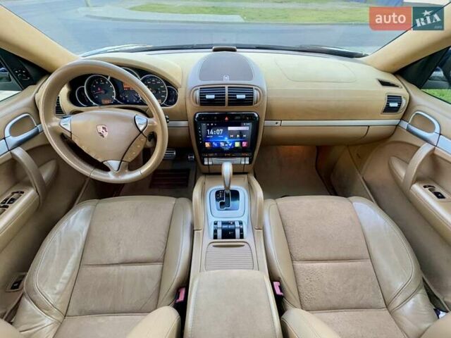 Черный Порше Каен, объемом двигателя 4.81 л и пробегом 181 тыс. км за 10900 $, фото 73 на Automoto.ua