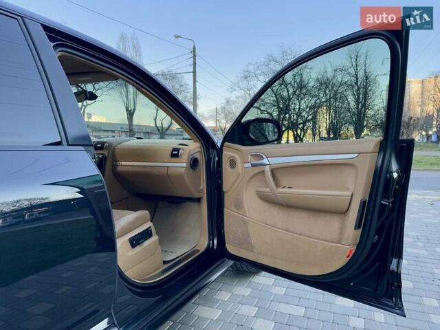 Черный Порше Каен, объемом двигателя 4.81 л и пробегом 181 тыс. км за 10900 $, фото 55 на Automoto.ua