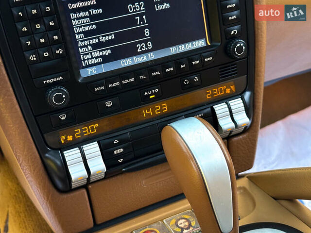 Черный Порше Каен, объемом двигателя 3.6 л и пробегом 175 тыс. км за 9777 $, фото 15 на Automoto.ua