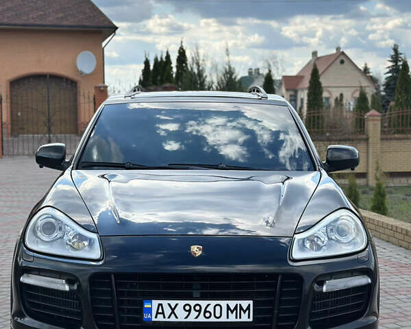 Чорний Порше Cayenne, об'ємом двигуна 4.81 л та пробігом 182 тис. км за 11000 $, фото 1 на Automoto.ua