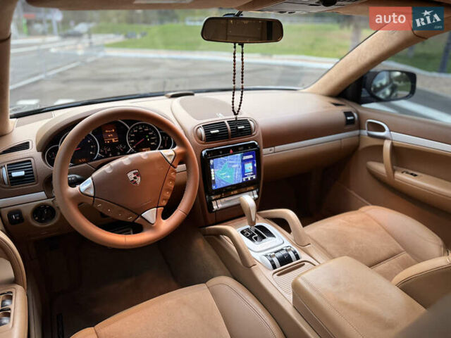 Черный Порше Каен, объемом двигателя 4.8 л и пробегом 178 тыс. км за 8900 $, фото 38 на Automoto.ua