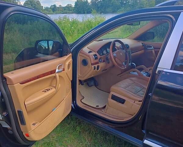 Черный Порше Каен, объемом двигателя 3.6 л и пробегом 220 тыс. км за 11300 $, фото 4 на Automoto.ua
