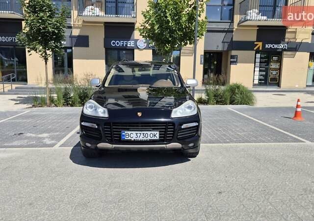 Чорний Порше Cayenne, об'ємом двигуна 4.8 л та пробігом 265 тис. км за 10000 $, фото 10 на Automoto.ua