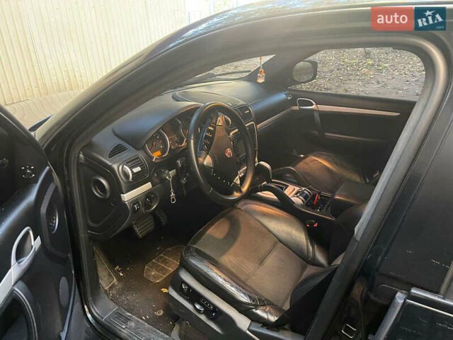 Чорний Порше Cayenne, об'ємом двигуна 4.8 л та пробігом 180 тис. км за 8000 $, фото 8 на Automoto.ua