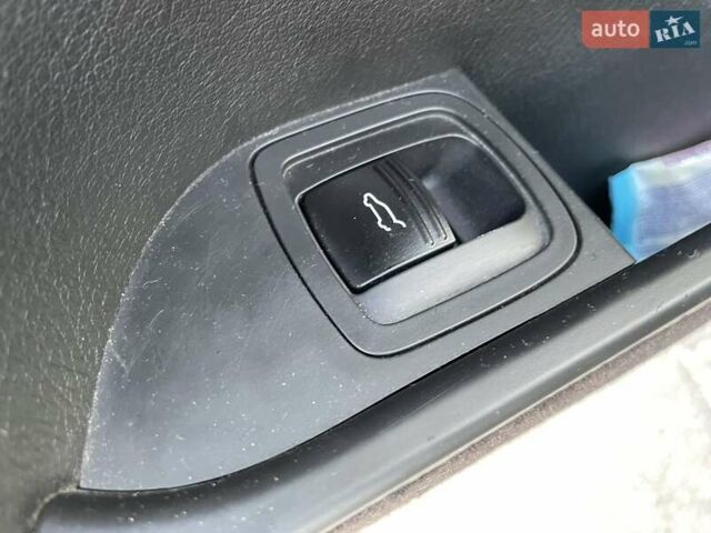 Черный Порше Каен, объемом двигателя 4.8 л и пробегом 130 тыс. км за 12900 $, фото 2 на Automoto.ua