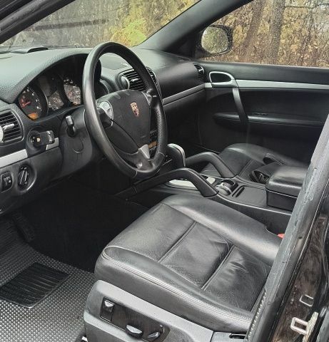 Чорний Порше Cayenne, об'ємом двигуна 3 л та пробігом 123 тис. км за 10992 $, фото 8 на Automoto.ua