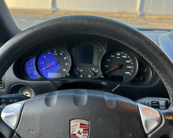 Чорний Порше Cayenne, об'ємом двигуна 3.6 л та пробігом 265 тис. км за 12000 $, фото 16 на Automoto.ua