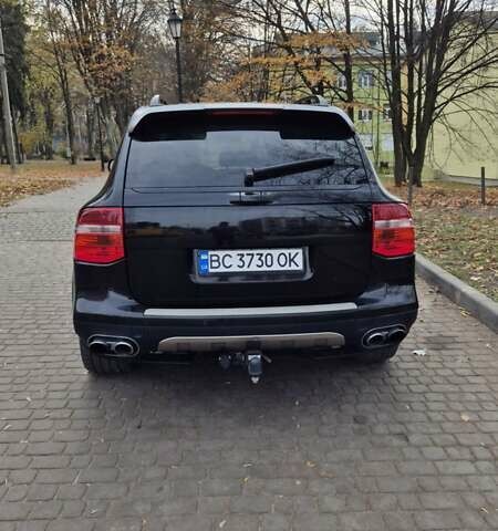 Чорний Порше Cayenne, об'ємом двигуна 4.81 л та пробігом 265 тис. км за 9000 $, фото 5 на Automoto.ua