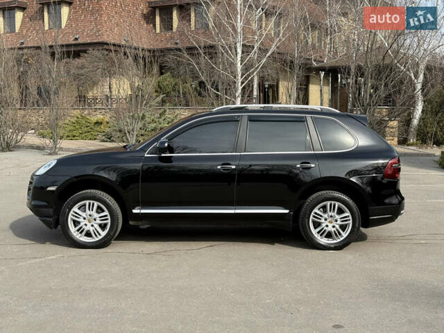 Черный Порше Каен, объемом двигателя 3.6 л и пробегом 179 тыс. км за 9888 $, фото 1 на Automoto.ua