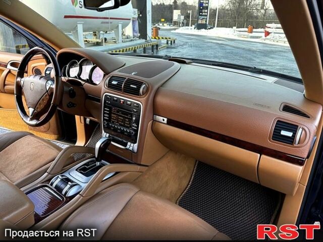 Чорний Порше Cayenne, об'ємом двигуна 48 л та пробігом 120 тис. км за 9999 $, фото 7 на Automoto.ua