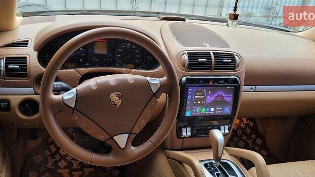 Чорний Порше Cayenne, об'ємом двигуна 3.6 л та пробігом 136 тис. км за 13500 $, фото 4 на Automoto.ua