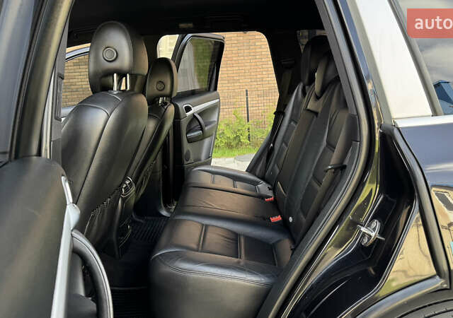 Черный Порше Каен, объемом двигателя 3 л и пробегом 165 тыс. км за 15888 $, фото 35 на Automoto.ua