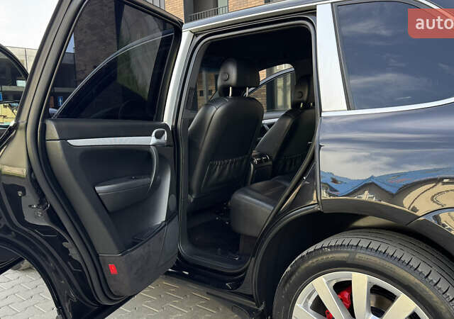 Черный Порше Каен, объемом двигателя 3 л и пробегом 165 тыс. км за 15888 $, фото 33 на Automoto.ua