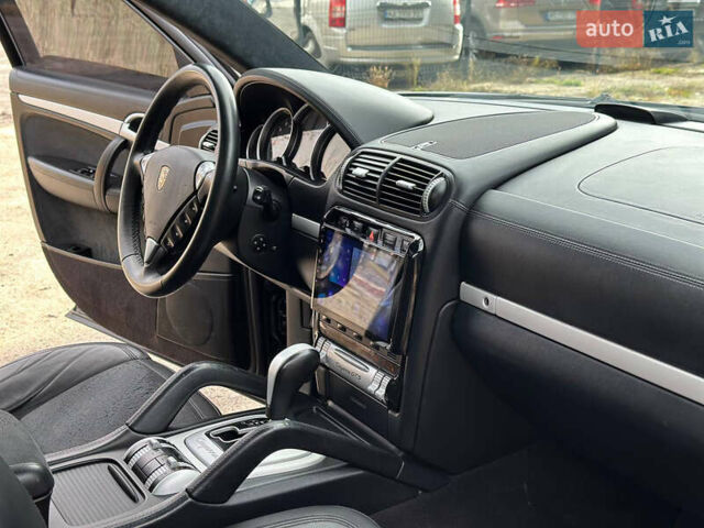 Черный Порше Каен, объемом двигателя 4.8 л и пробегом 170 тыс. км за 8999 $, фото 28 на Automoto.ua