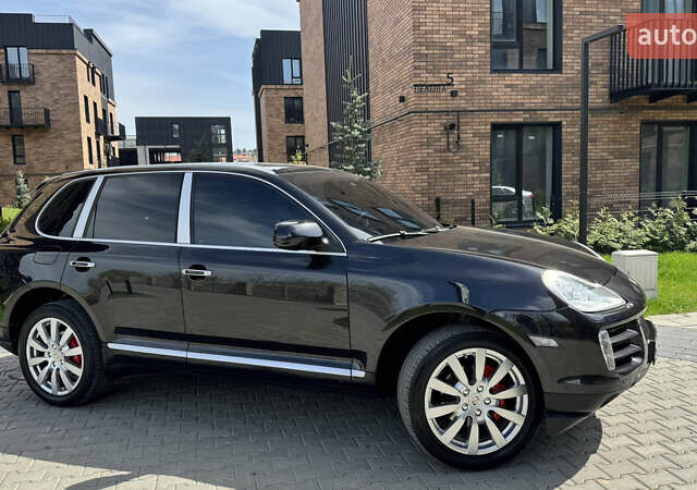 Черный Порше Каен, объемом двигателя 3 л и пробегом 165 тыс. км за 15888 $, фото 8 на Automoto.ua