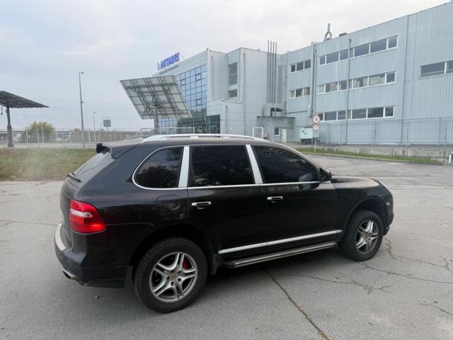 Черный Порше Каен, объемом двигателя 4.8 л и пробегом 200 тыс. км за 4500 $, фото 3 на Automoto.ua