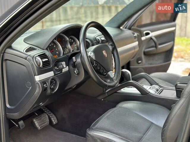 Черный Порше Каен, объемом двигателя 4.8 л и пробегом 170 тыс. км за 8999 $, фото 10 на Automoto.ua