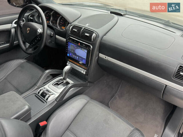 Чорний Порше Cayenne, об'ємом двигуна 4.81 л та пробігом 163 тис. км за 8999 $, фото 34 на Automoto.ua