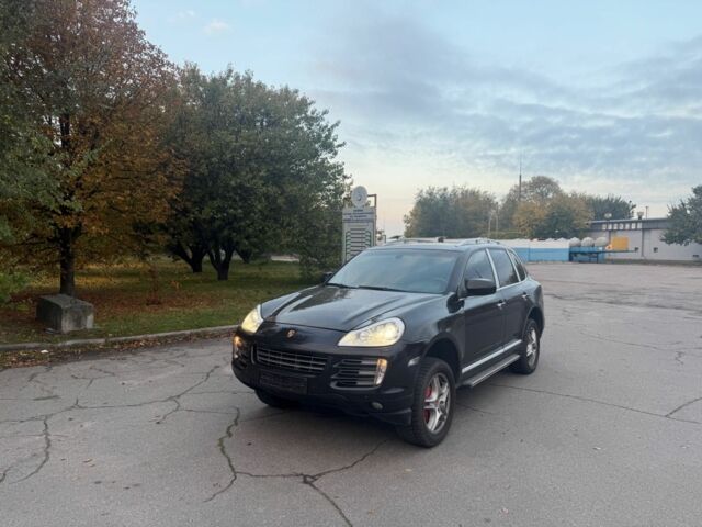 Черный Порше Каен, объемом двигателя 4.8 л и пробегом 200 тыс. км за 4500 $, фото 1 на Automoto.ua