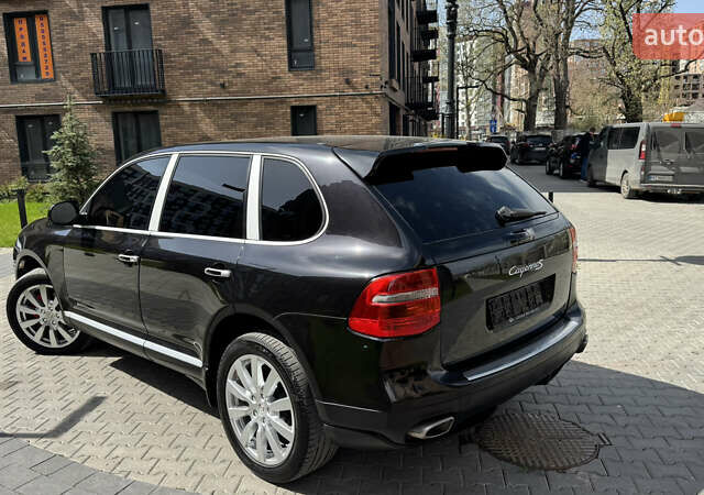 Черный Порше Каен, объемом двигателя 3 л и пробегом 165 тыс. км за 15888 $, фото 21 на Automoto.ua