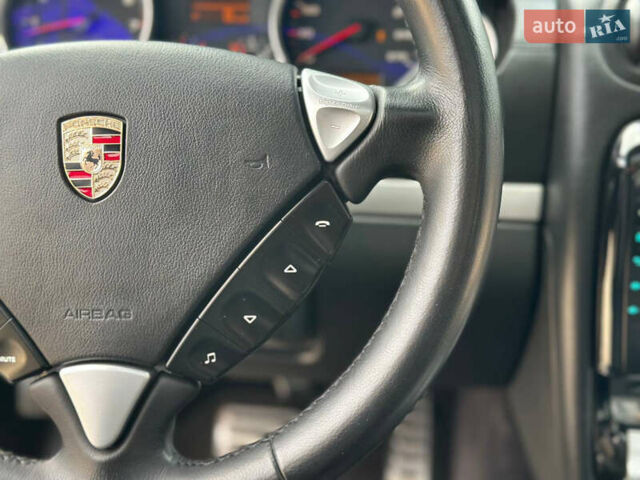 Черный Порше Каен, объемом двигателя 4.8 л и пробегом 170 тыс. км за 8999 $, фото 37 на Automoto.ua