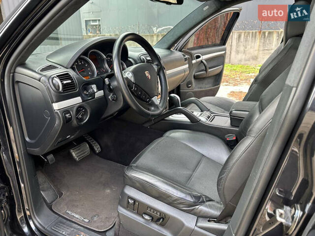 Черный Порше Каен, объемом двигателя 4.8 л и пробегом 170 тыс. км за 8999 $, фото 13 на Automoto.ua