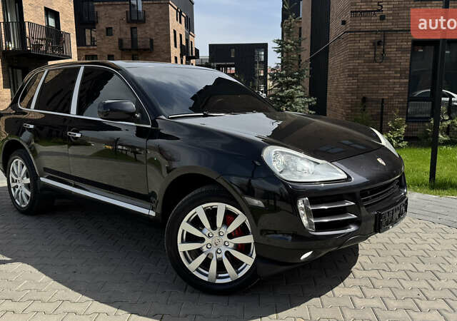 Черный Порше Каен, объемом двигателя 3 л и пробегом 165 тыс. км за 15888 $, фото 4 на Automoto.ua